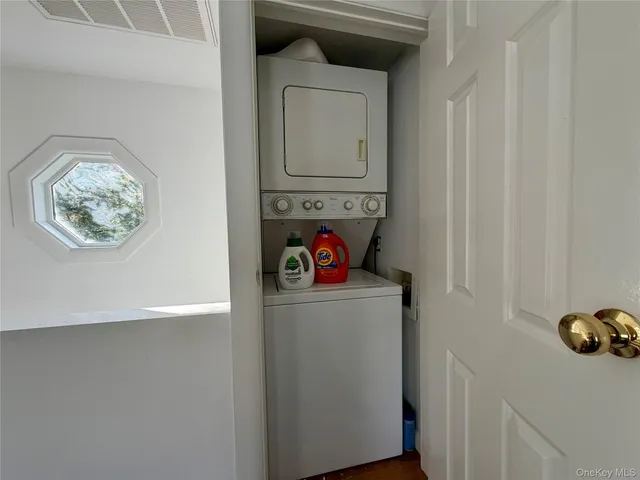 $3,000 | Undisclosed Address, Sea Cliff, NY 11579