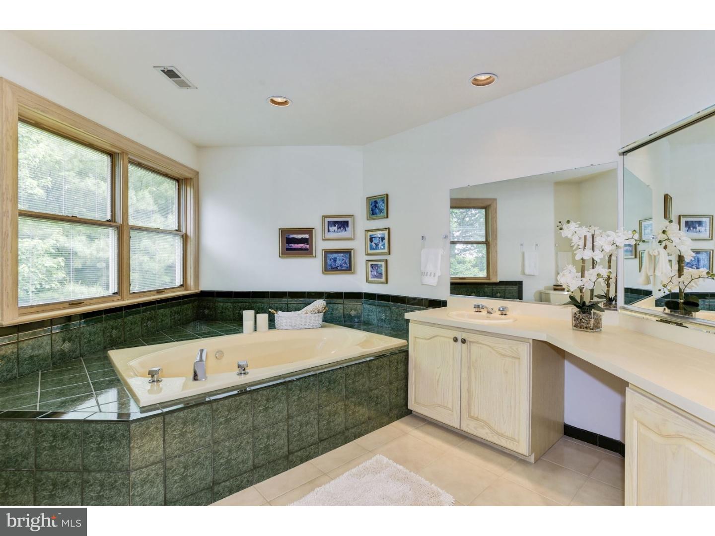 106 Mountainview Road Mount Laurel, NJ 08054 - Photo 16 of 23 Gallery Image 16