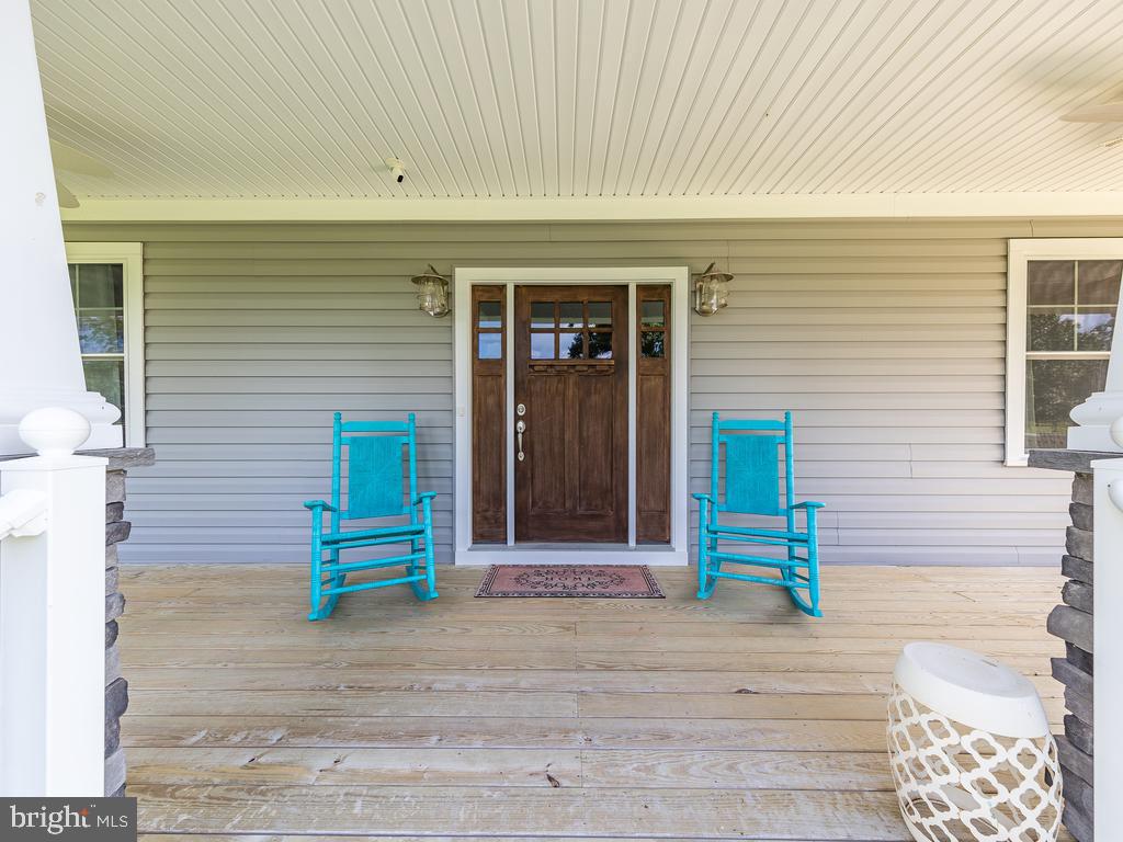 26293 Old Pitts Road Ruther Glen, VA 22546 - Photo 5 of 41 Front door