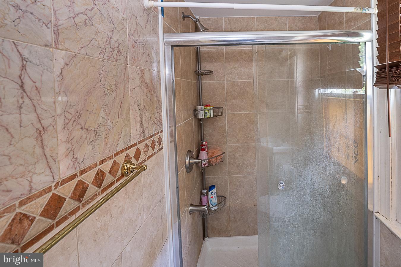 550 Broadview Road Upper Darby, PA 19082 - Photo 20 of 44