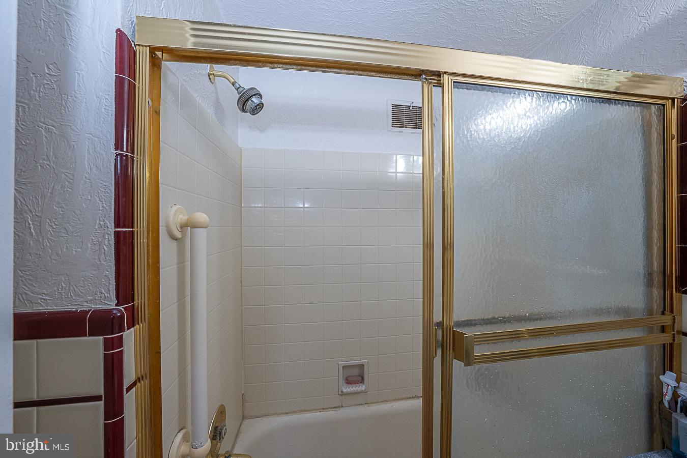 550 Broadview Road Upper Darby, PA 19082 - Photo 29 of 44