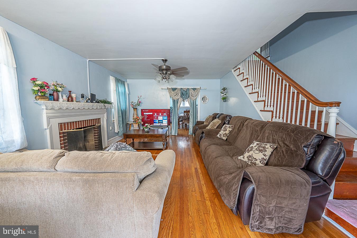 550 Broadview Road Upper Darby, PA 19082 - Photo 4 of 44