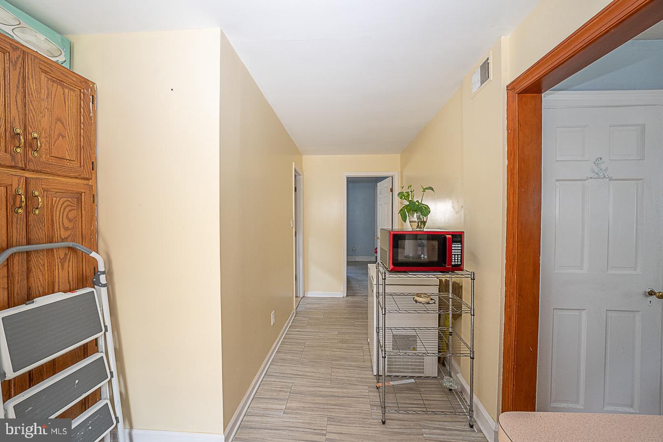550 Broadview Road Upper Darby, PA 19082 - Photo 10 of 44