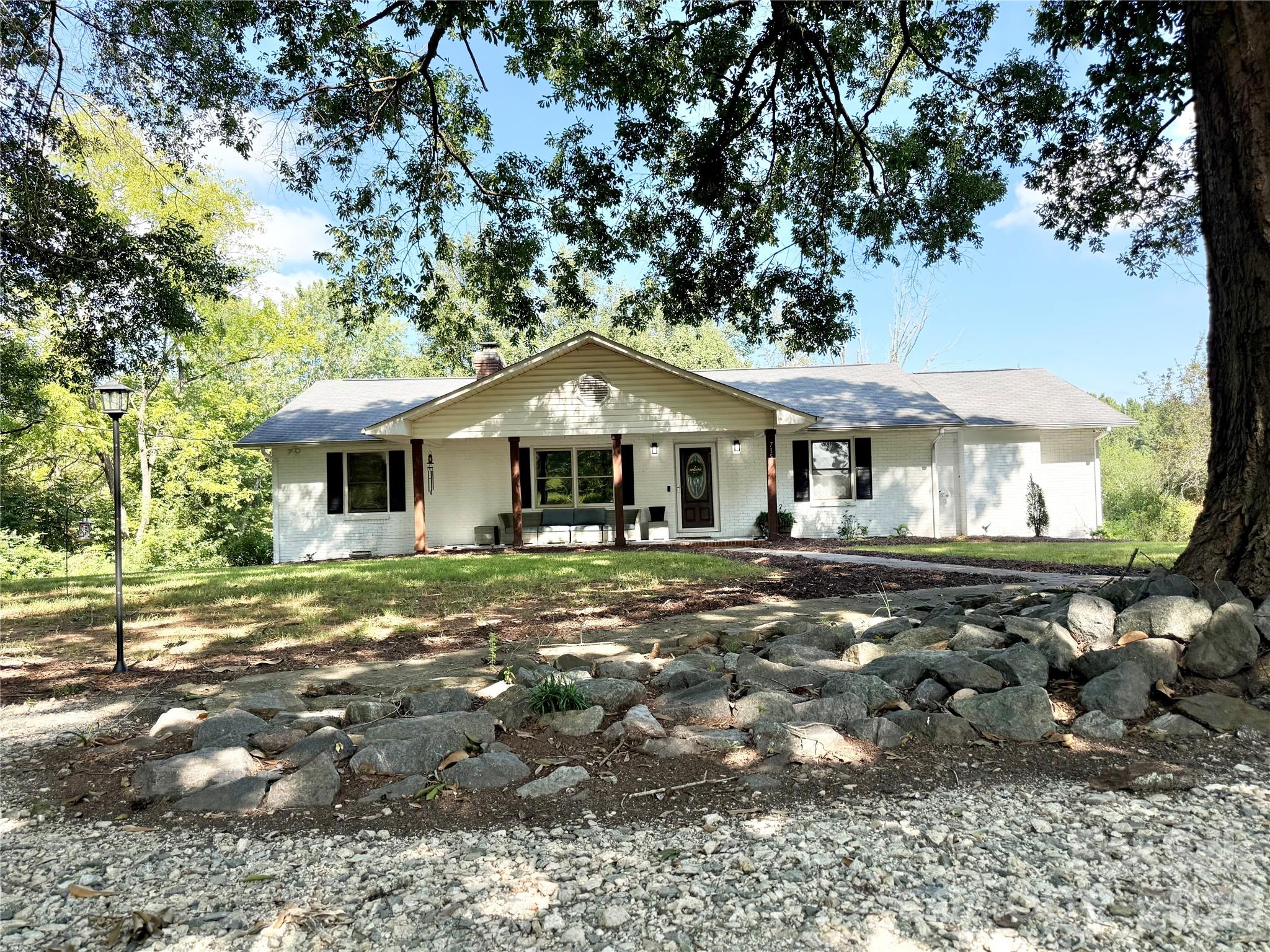 715 South Grandview Road Clover, SC 29710 - Photo 27 of 28 Gallery Image 27