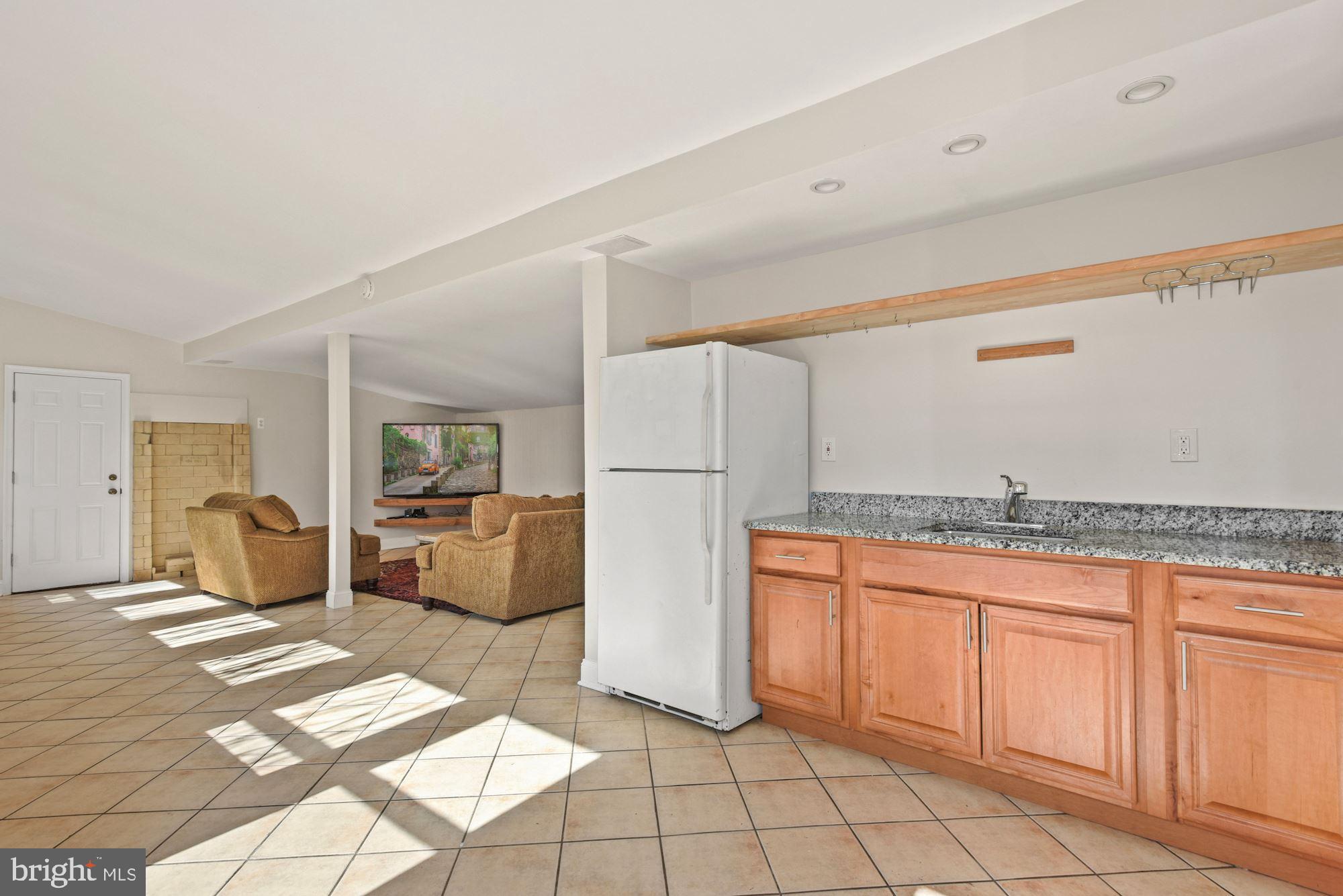 326 Walker Road Great Falls, VA 22066 - Photo 39 of 51