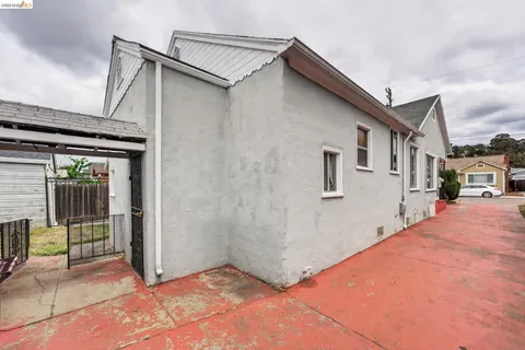 $325,000 | 8115 Iris Street, Oakland, CA 94605