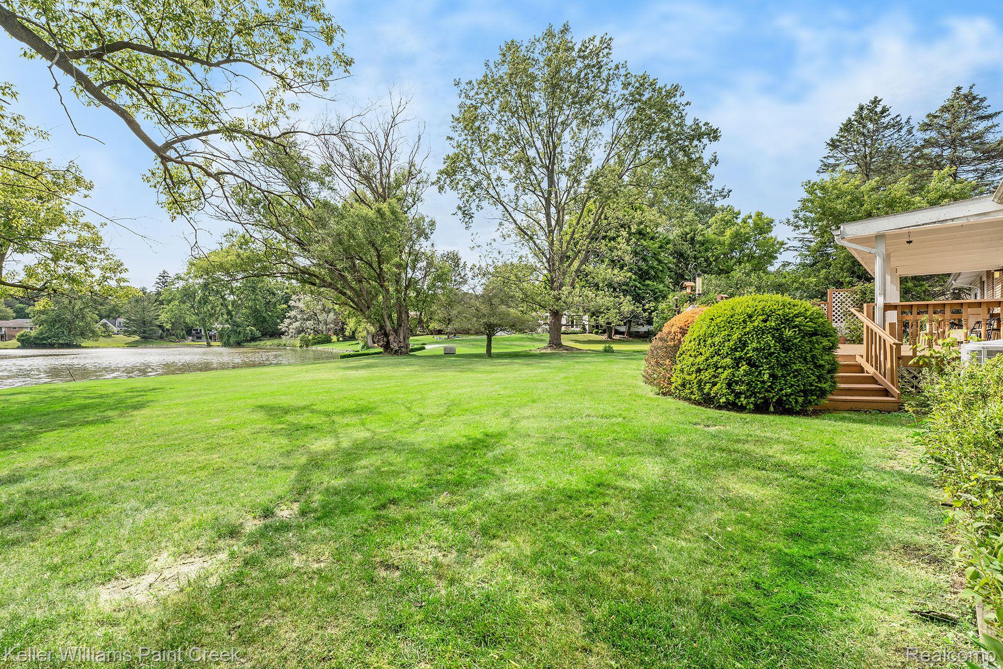 267 Shagbark Drive Rochester, MI 48309 - Photo 32 of 36 Private setting