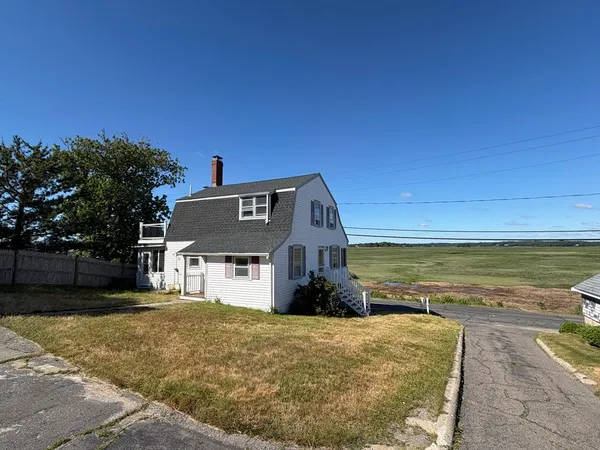 $3,000 | 65 Gurnet Road, Duxbury, MA 02332