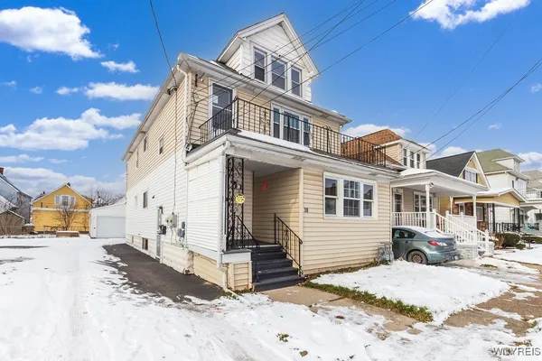 $1,150 | 38 Alexander Avenue, Cheektowaga, NY 14211