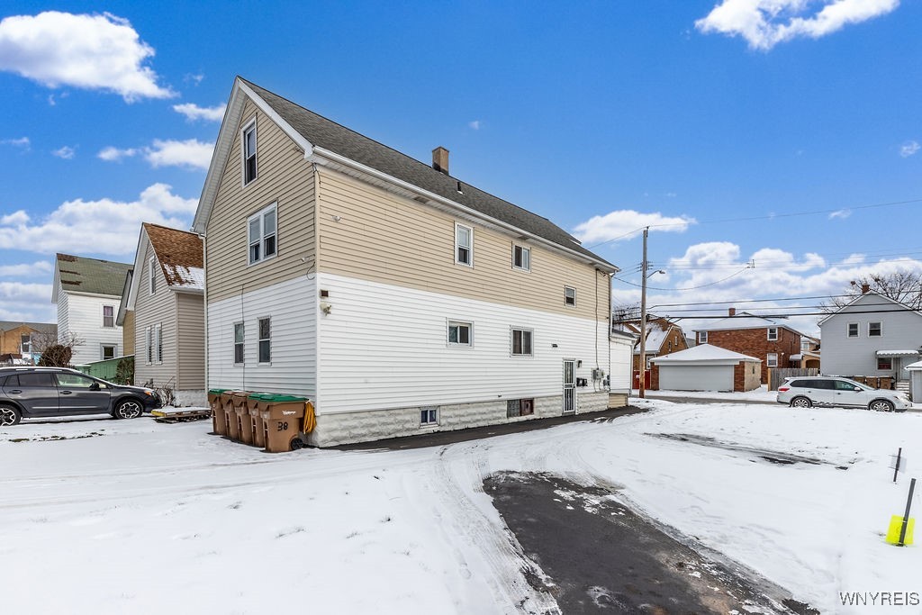38 Alexander Avenue Cheektowaga, NY 14211 - Photo 3 of 20