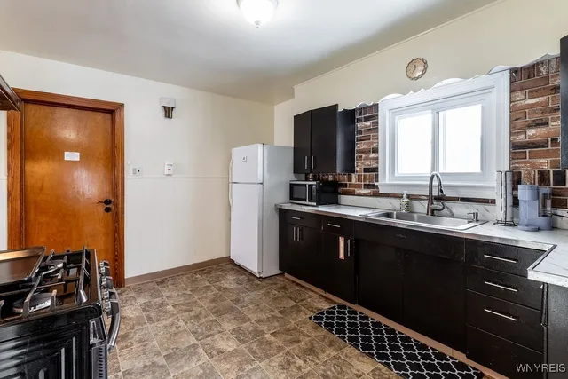 $1,150 | 38 Alexander Avenue, Cheektowaga, NY 14211