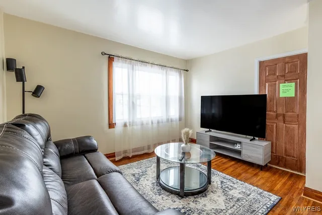 $1,150 | 38 Alexander Avenue, Cheektowaga, NY 14211