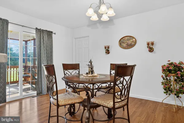 $300,000 | 38027 Davey Jones Boulevard, Greenbackville, VA 23356