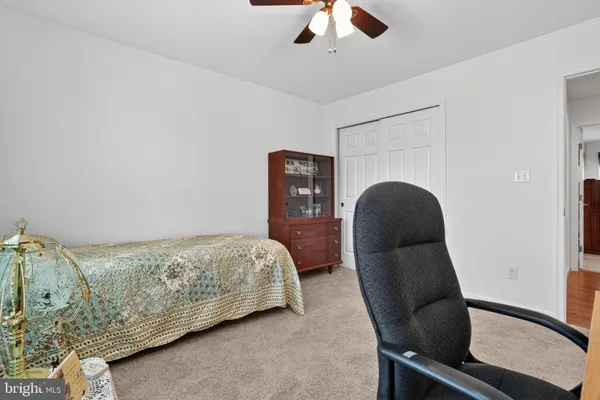 $300,000 | 38027 Davey Jones Boulevard, Greenbackville, VA 23356