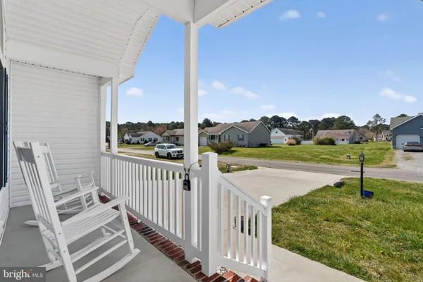$300,000 | 38027 Davey Jones Boulevard, Greenbackville, VA 23356