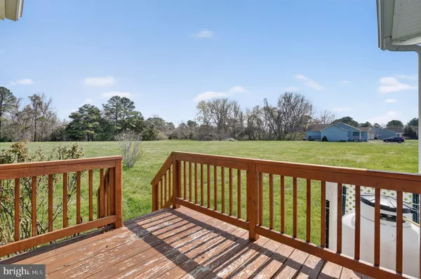 $300,000 | 38027 Davey Jones Boulevard, Greenbackville, VA 23356
