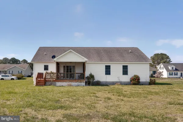 $300,000 | 38027 Davey Jones Boulevard, Greenbackville, VA 23356