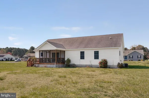 $300,000 | 38027 Davey Jones Boulevard, Greenbackville, VA 23356
