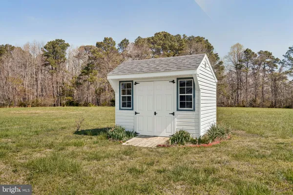 $300,000 | 38027 Davey Jones Boulevard, Greenbackville, VA 23356