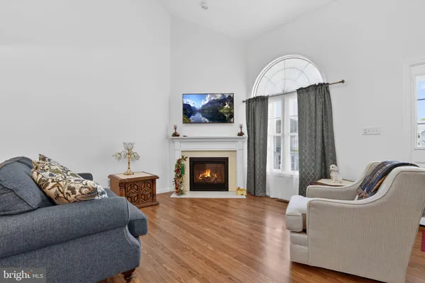 $300,000 | 38027 Davey Jones Boulevard, Greenbackville, VA 23356