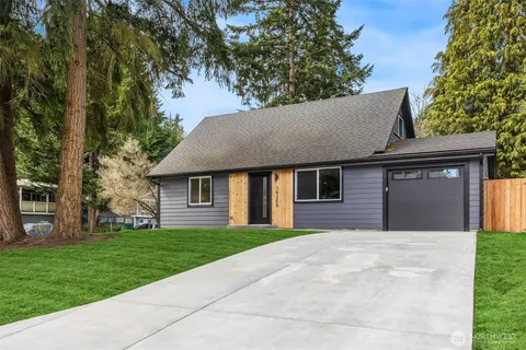 $949,900 | 14205 77th Avenue Northeast, Kirkland, WA 98034