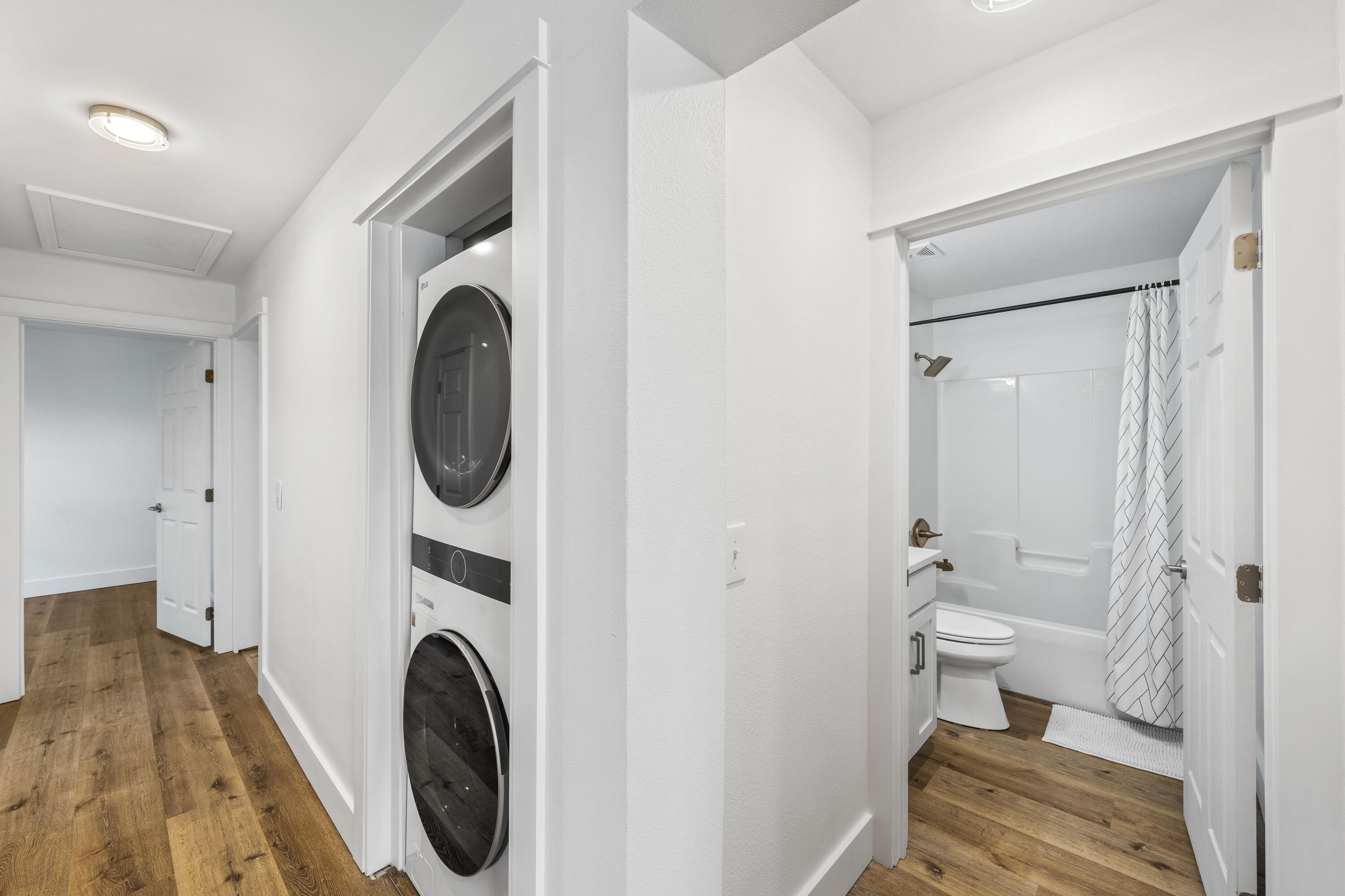 230 Plantation Way Santa Rosa Beach, FL 32459 - Photo 12 of 29 a bathroom with a toilet and a sink