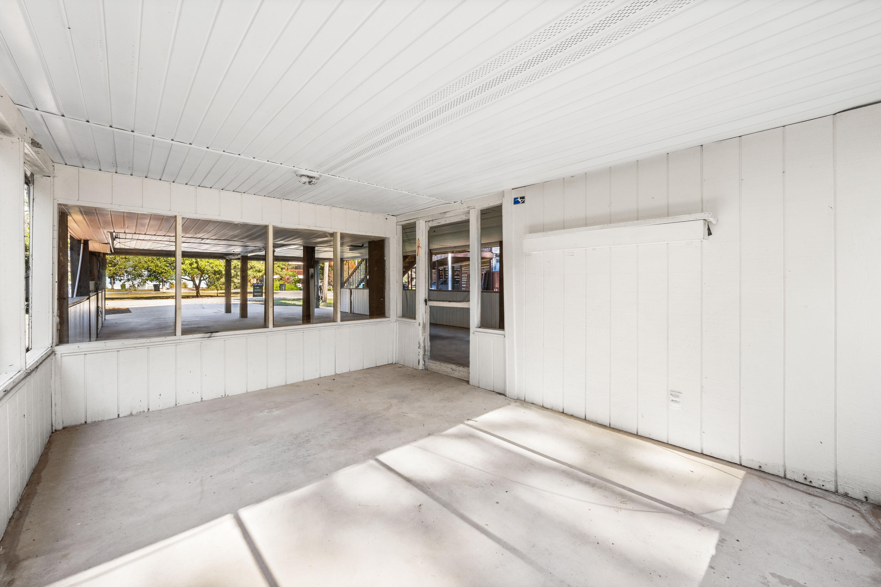 230 Plantation Way Santa Rosa Beach, FL 32459 - Photo 24 of 29 a view of an empty room