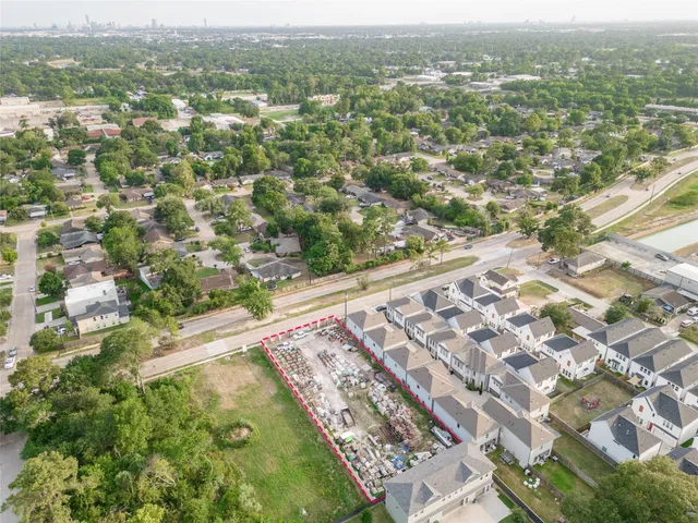 $620,000 | 4440 West Tidwell Road, Houston, TX 77091