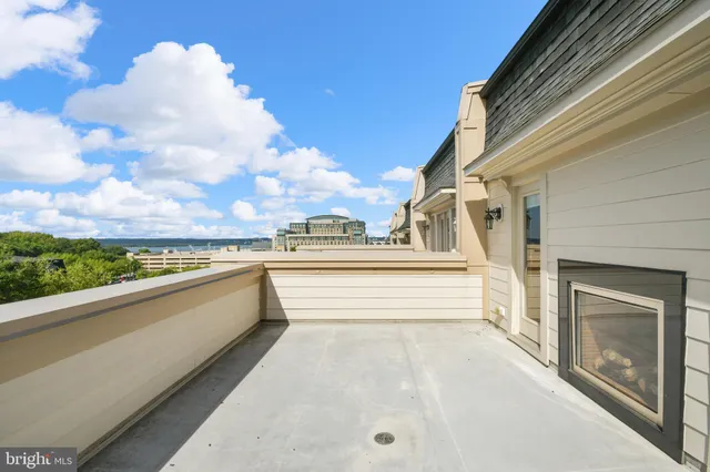 $699,997 | 509 Rampart Way, Unit 19, Oxon Hill, MD 20745