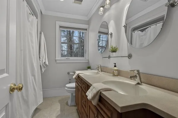 $3,700,000 | 51 Pond Street, Newton, NH 03858
