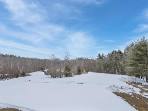 $3,700,000 | 51 Pond Street, Newton, NH 03858