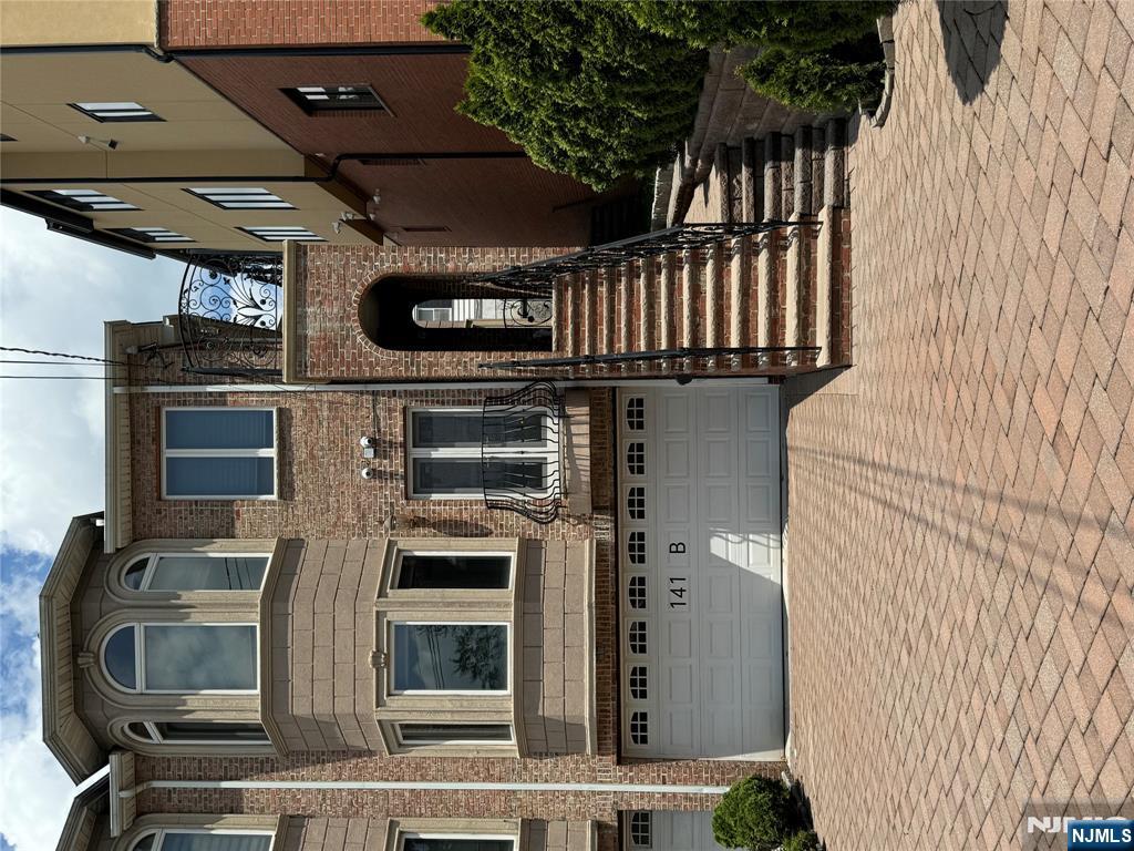 141 East Edsall Blvd