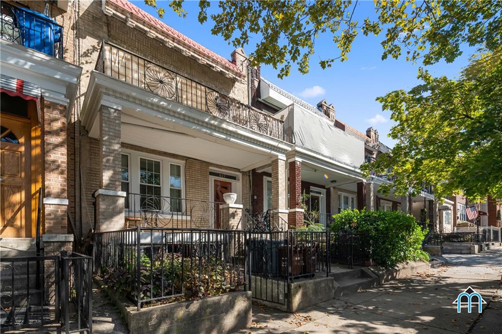 627 68th Street Brooklyn, NY 11220 - Photo 2 of 34
