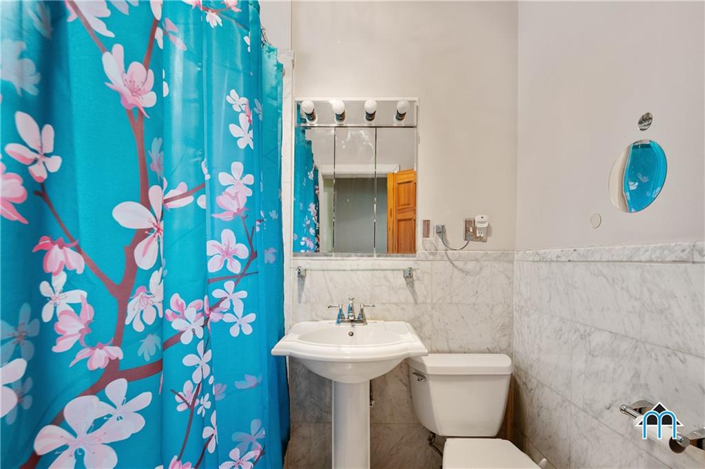 627 68th Street Brooklyn, NY 11220 - Photo 11 of 34