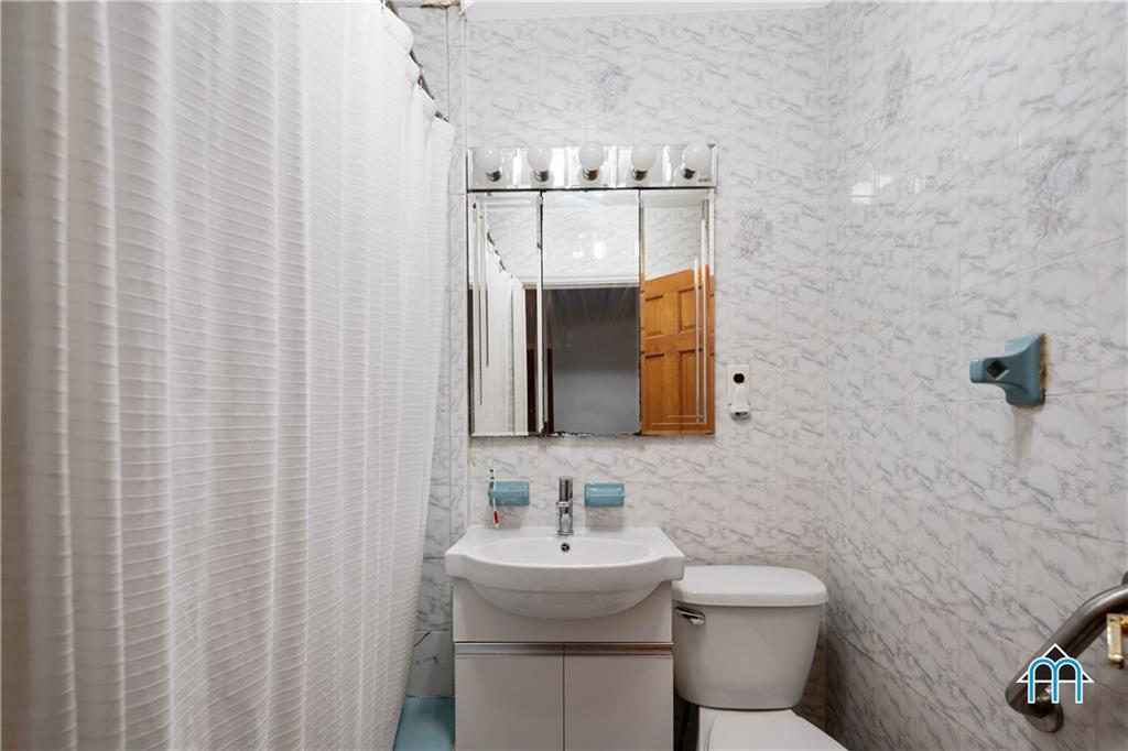 627 68th Street Brooklyn, NY 11220 - Photo 19 of 34