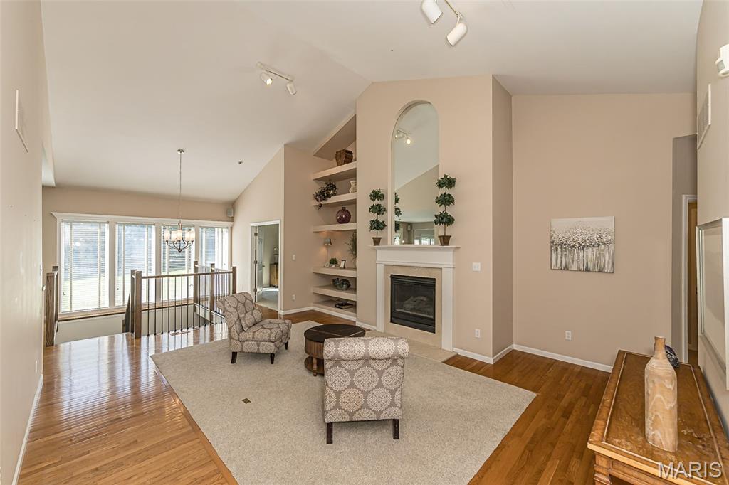 573 Castle Ridge Drive Ballwin, MO 63021 - Photo 7 of 70 Gallery Image 7