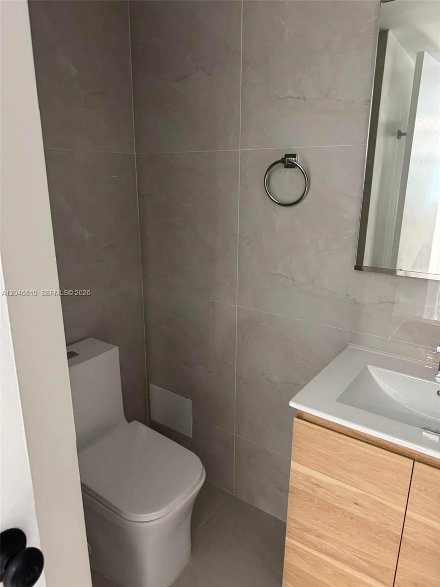 14155 Southwest 87th Street, Unit E202 Miami, FL 33183 - Photo 10 of 10