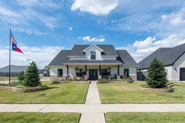 $474,900 | 1 Greystone Court, Angleton, TX 77515