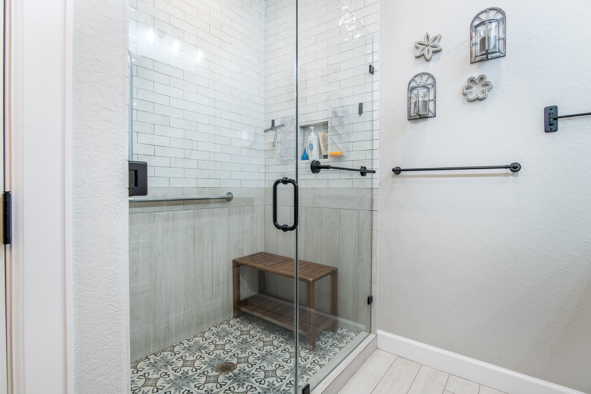 1 Greystone Court Angleton, TX 77515 - Photo 12 of 28 Huge walk in shower