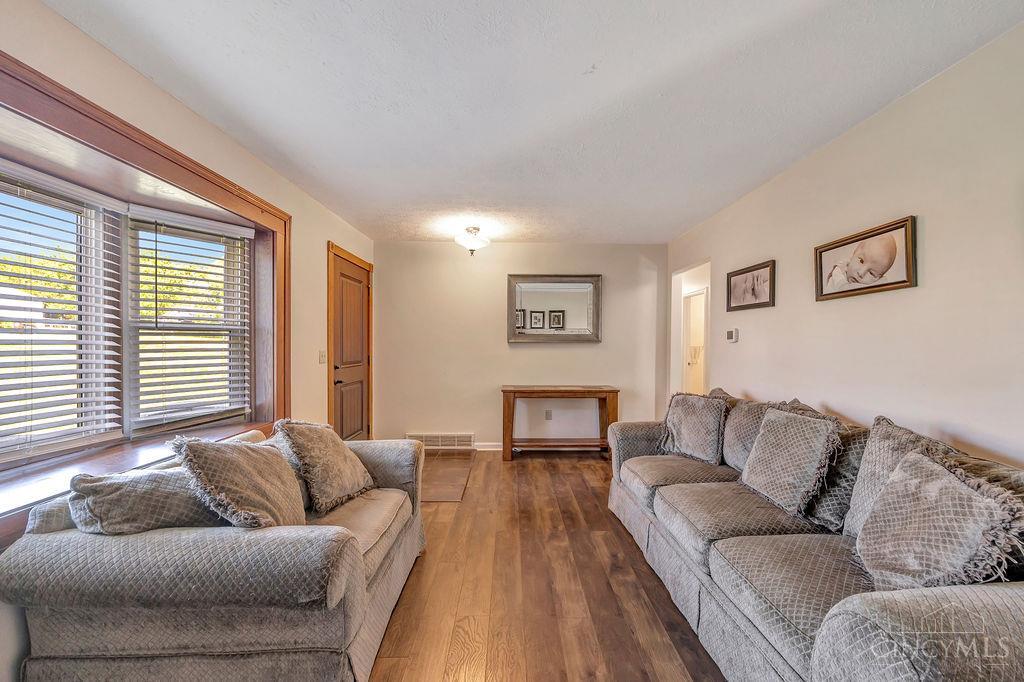 1276 Boyle Road Hamilton, OH 45013 - Photo 4 of 36