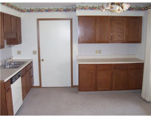1045 Armsgate Road, Unit 4 Springfield, OH 45503 - Photo 9 of 13
