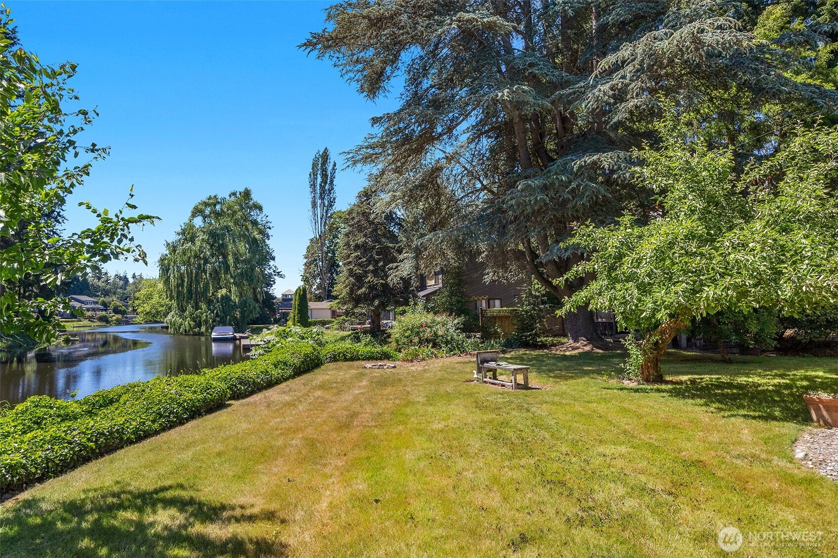 8833 Northeast Bothell Way Kenmore, WA 98028 - Photo 16 of 38