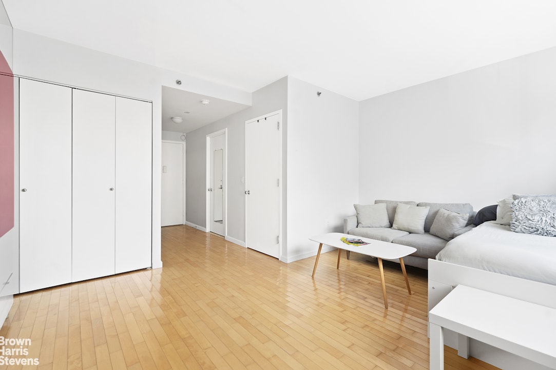 250 East 30th Street, Unit 3C Manhattan, NY 10016 - Photo 2 of 11