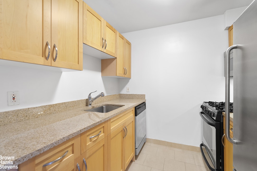 250 East 30th Street, Unit 3C Manhattan, NY 10016 - Photo 3 of 11