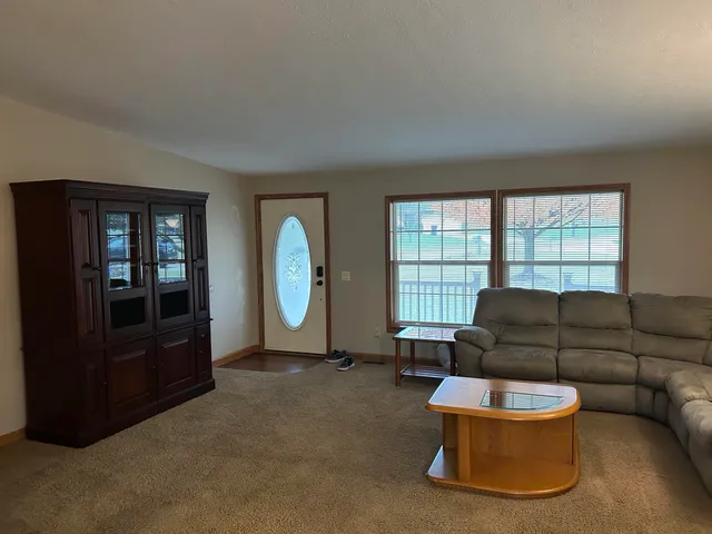 $344,900 | 8715 Little Bend Court, Middleville, MI 49333