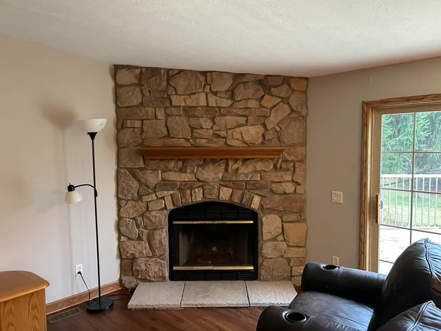 $344,900 | 8715 Little Bend Court, Middleville, MI 49333