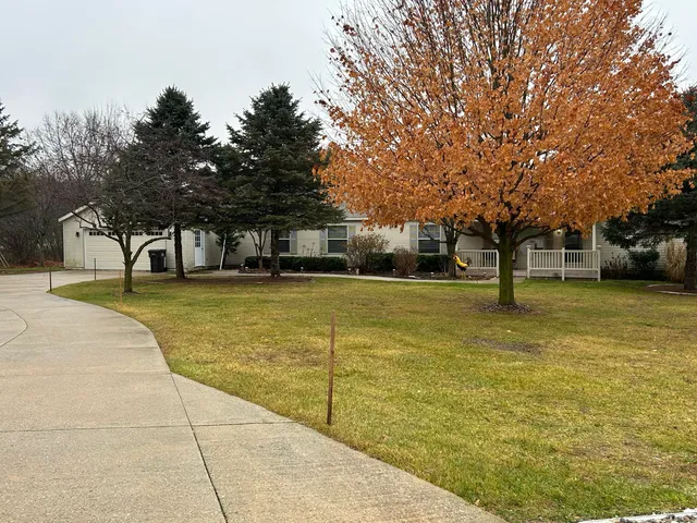 $344,900 | 8715 Little Bend Court, Middleville, MI 49333