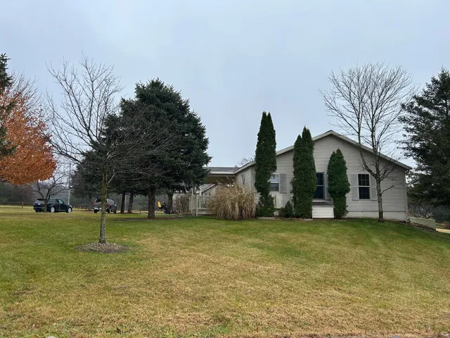 $344,900 | 8715 Little Bend Court, Middleville, MI 49333