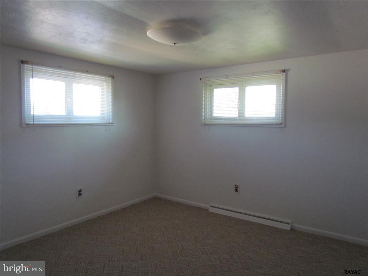 2080 Teslin Road York, PA 17404 - Photo 12 of 28