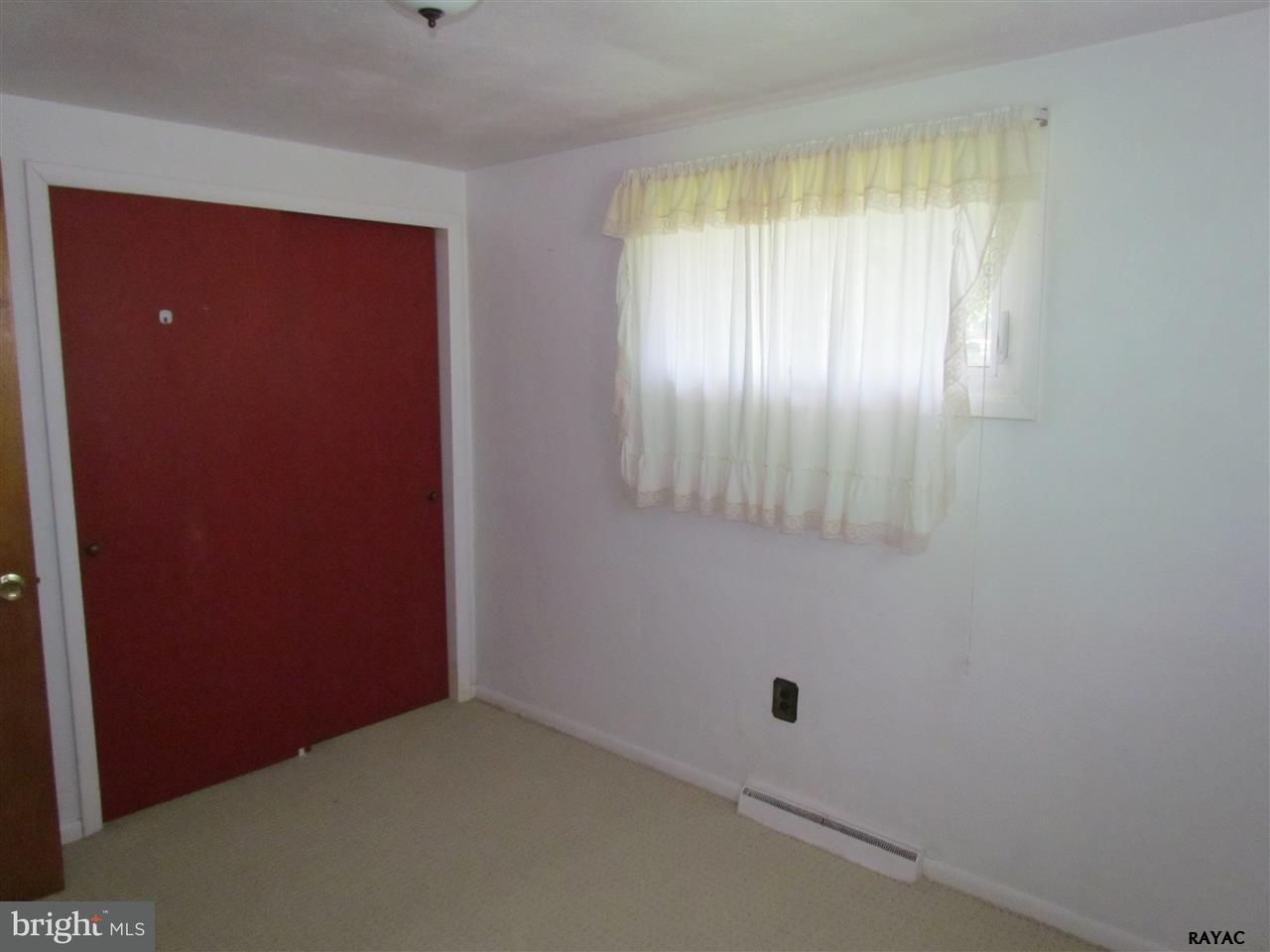 2080 Teslin Road York, PA 17404 - Photo 13 of 28